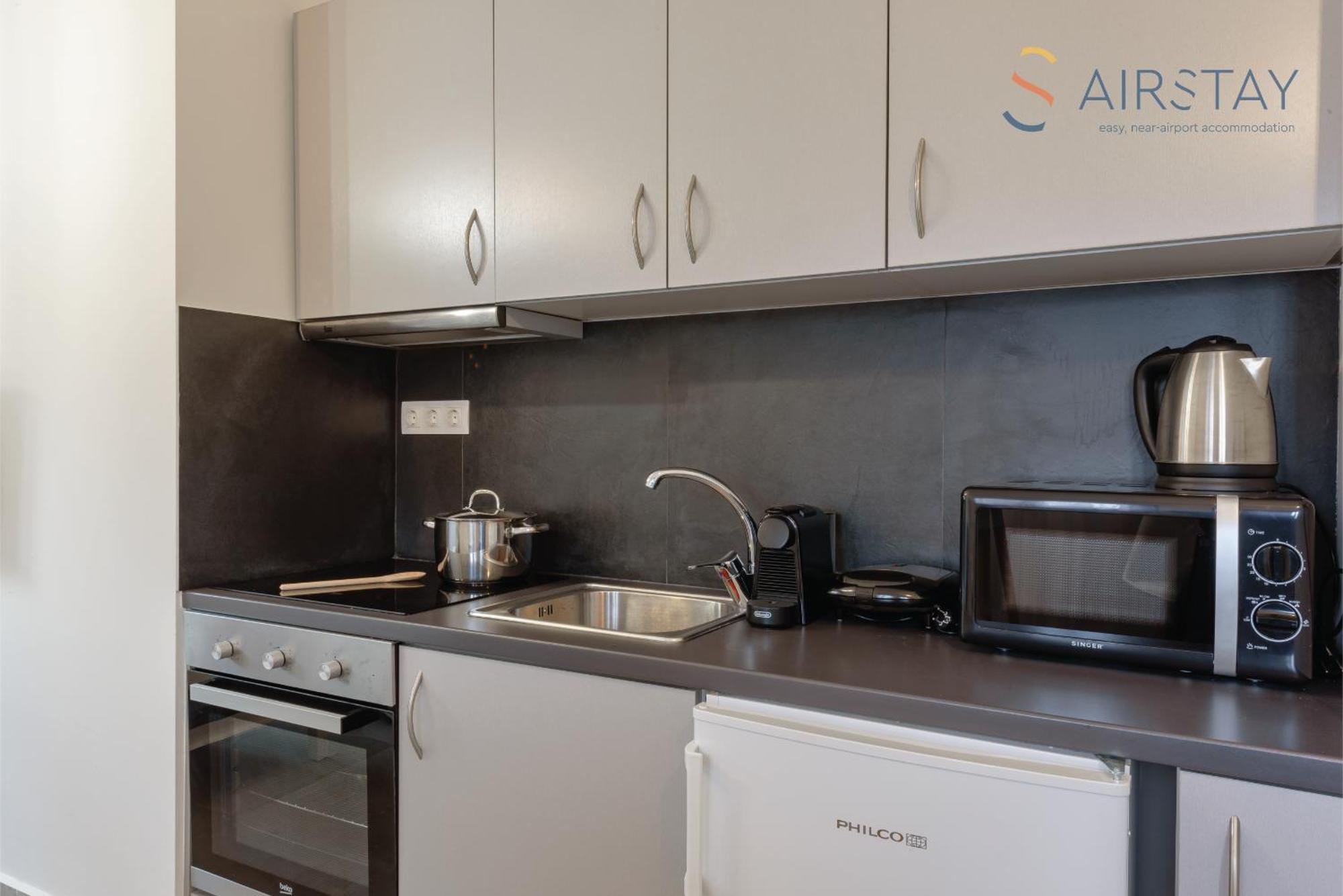 Ryze Apartments Airport By Airstay Artémida Eksteriør bilde