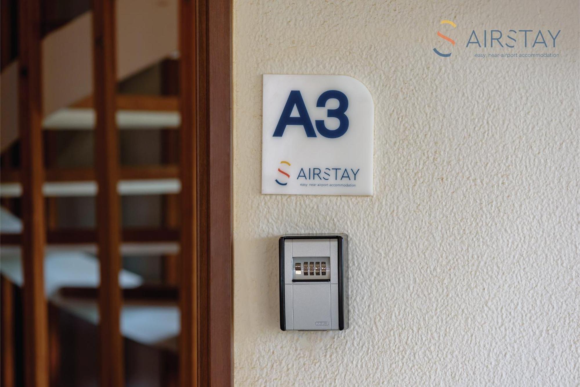 Ryze Apartments Airport By Airstay Artémida Eksteriør bilde