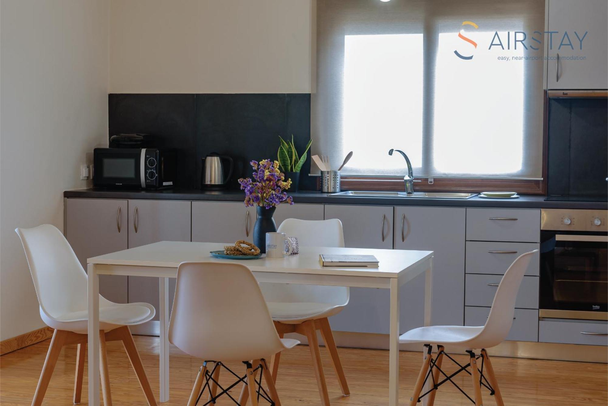 Ryze Apartments Airport By Airstay Artémida Eksteriør bilde